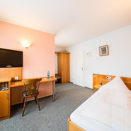 Hotel Vater Rhein Woerth am Rhein Zimmer foto