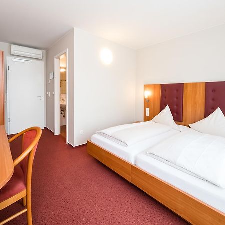 Hotel Vater Rhein Woerth am Rhein Exterior foto