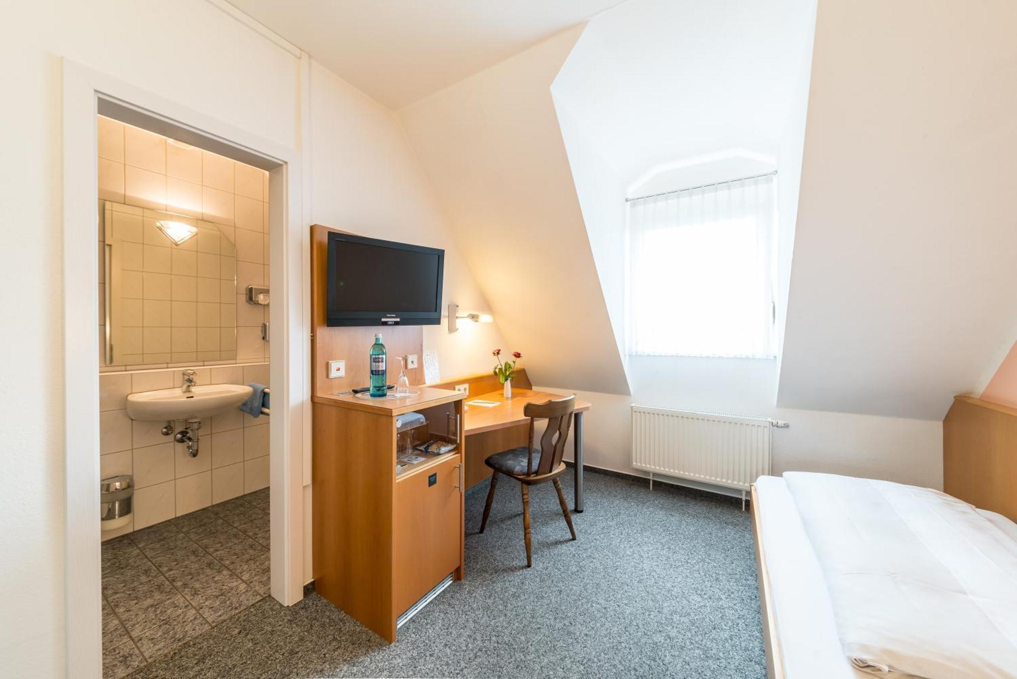 Hotel Vater Rhein Woerth am Rhein Zimmer foto