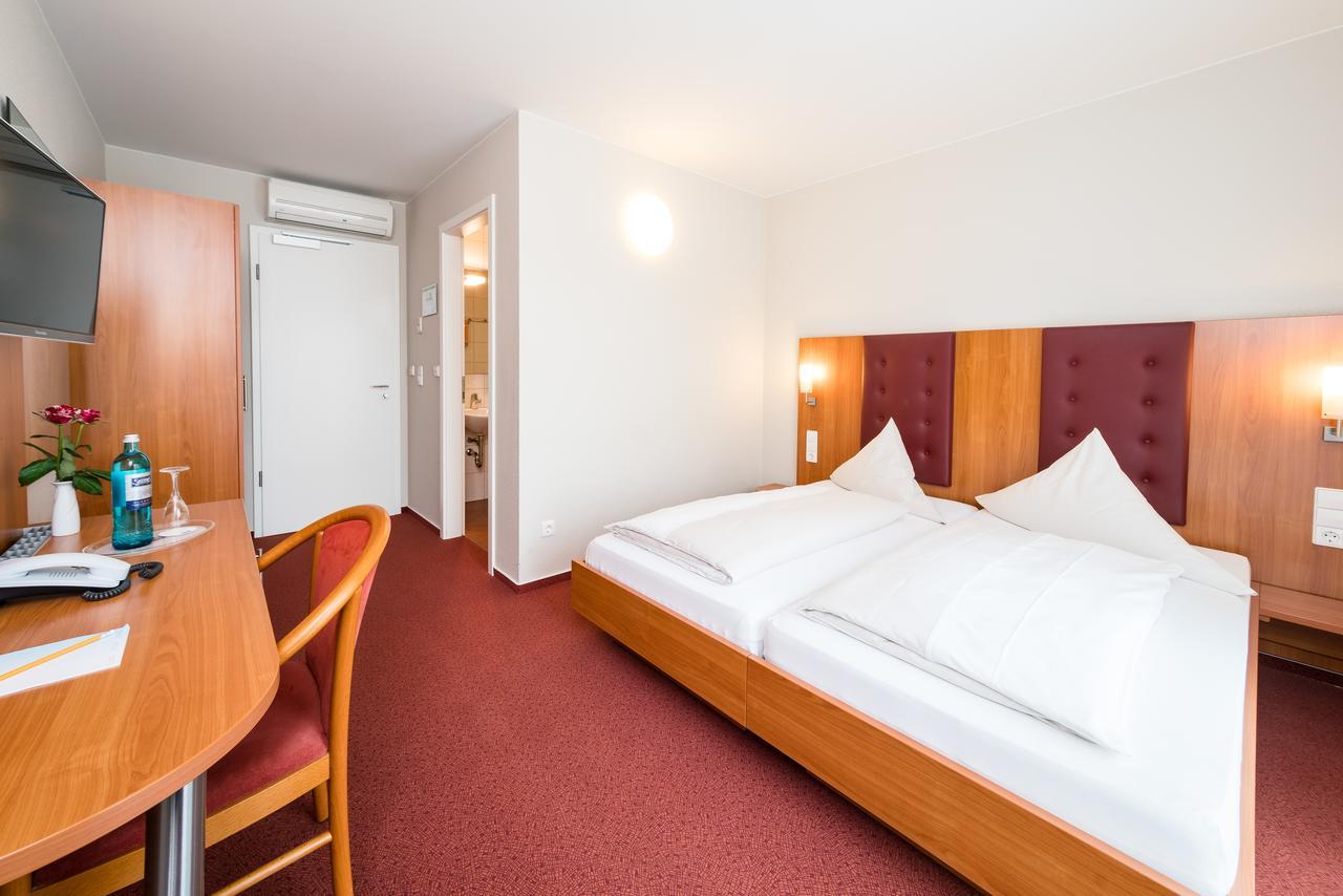 Hotel Vater Rhein Woerth am Rhein Exterior foto