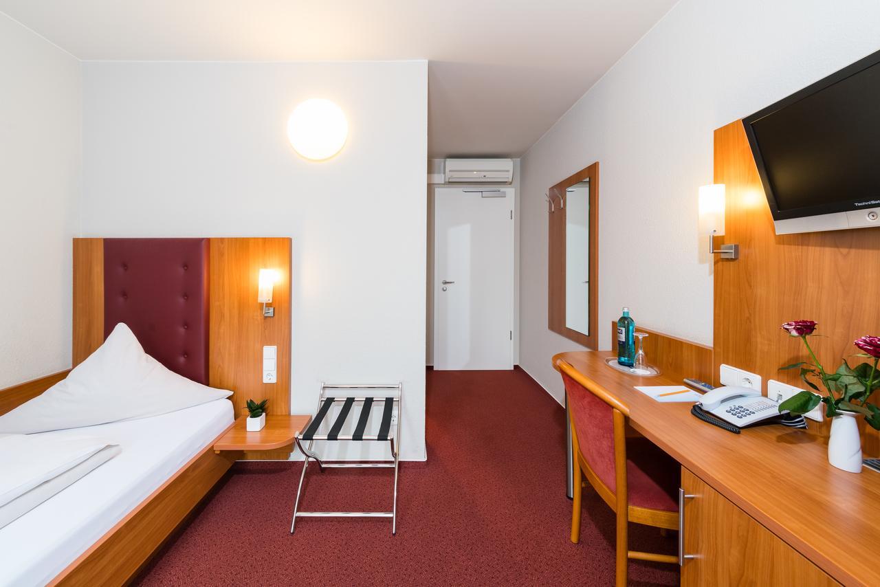 Hotel Vater Rhein Woerth am Rhein Exterior foto