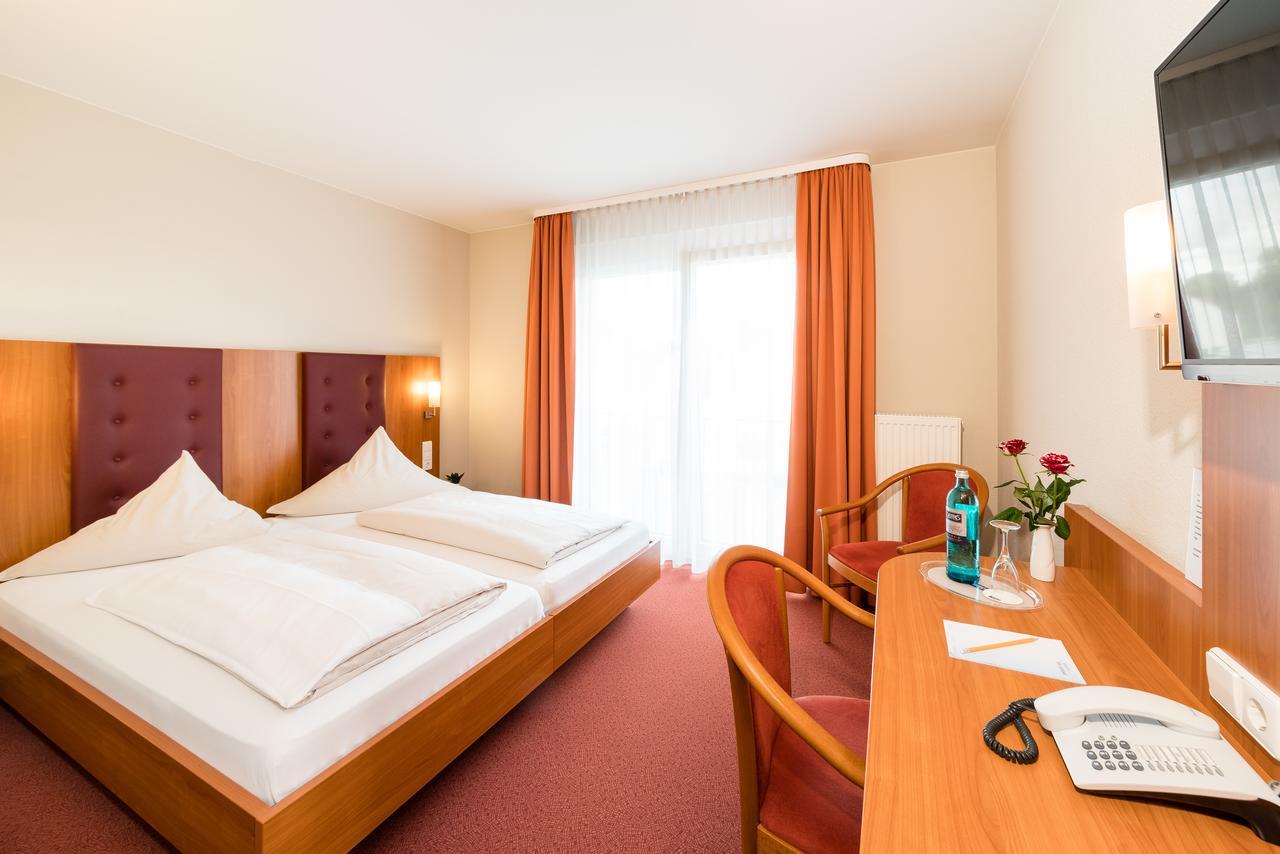 Hotel Vater Rhein Woerth am Rhein Exterior foto