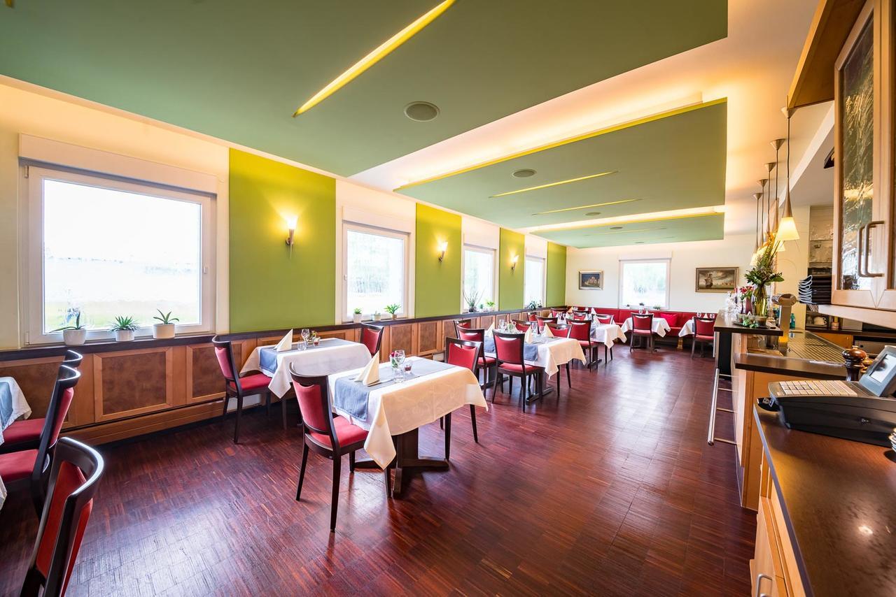 Hotel Vater Rhein Woerth am Rhein Exterior foto